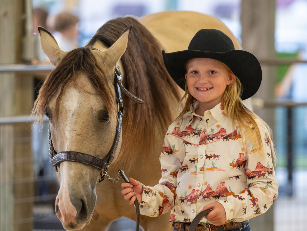 100225 horse 2 19